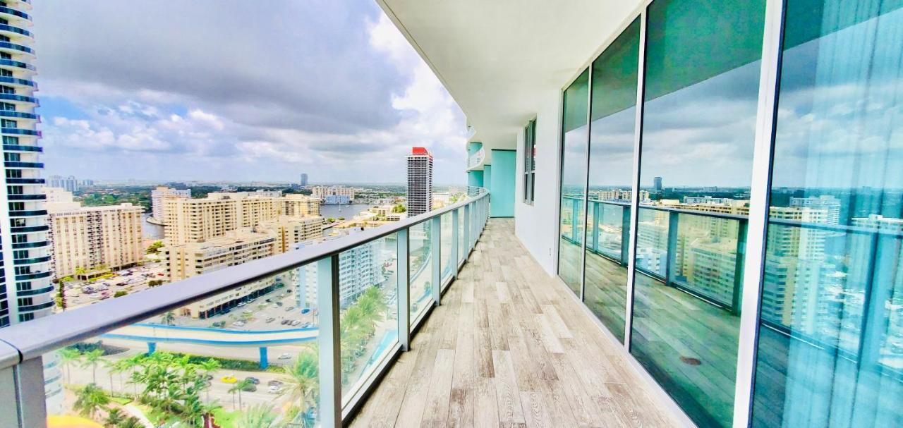 Million Dollar View At Hyde Resort And Residences Beverley Beach Exterior foto